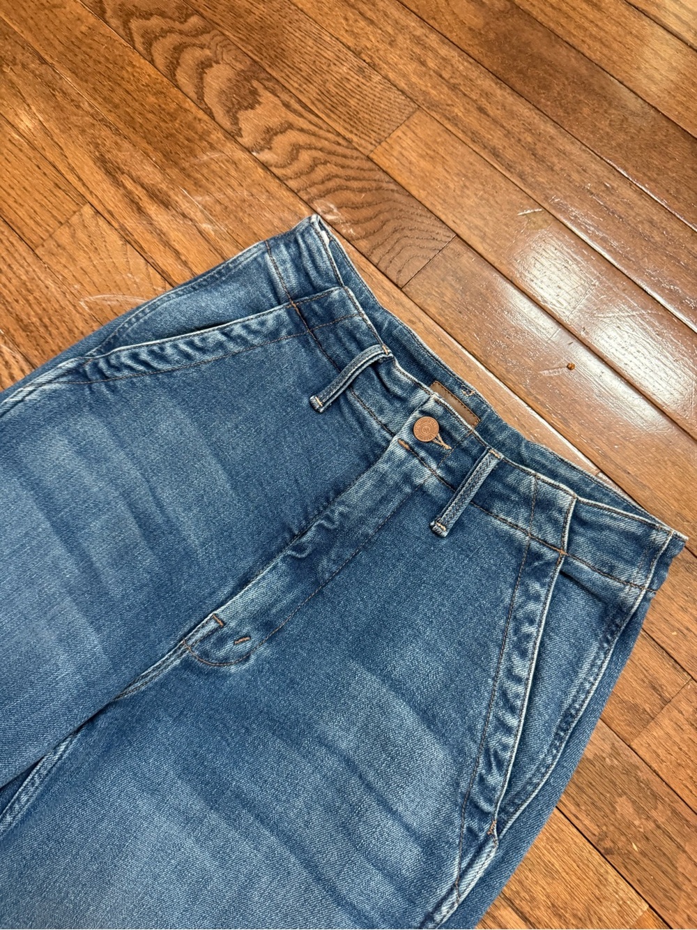 MOTHER Denim The Major Zip Skimp High Rise Jeans in Medium Blue Wash - Picture 3 of 15